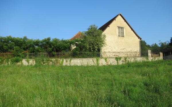 Maison à vendre    1 pièce • 331 m2 Bussière-Galant