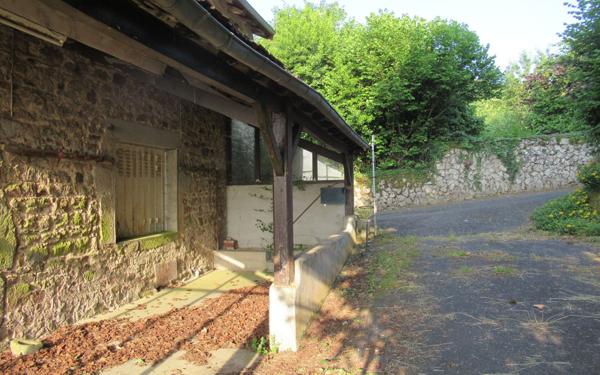 Maison à vendre    1 pièce • 331 m2 Bussière-Galant