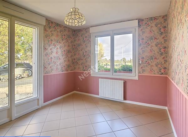 A vendre, maison en campagne du Lion-d'Angers et proche de Segré, avec quatre chambres et près de 6000m2 de terrain