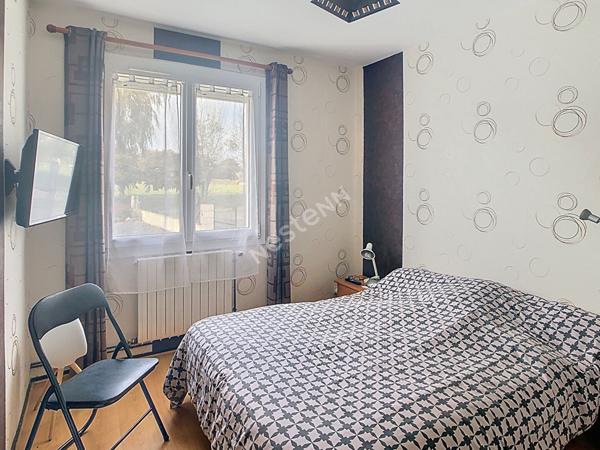 A vendre, maison en campagne du Lion-d'Angers et proche de Segré, avec quatre chambres et près de 6000m2 de terrain