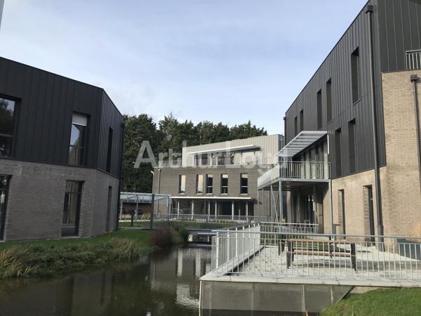 Bureaux à louer à Villeneuve-d'Ascq avec terrasses privatives et certification BREEAM