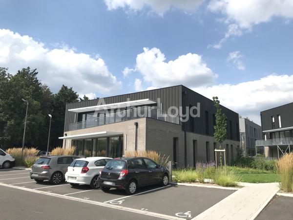 Bureaux à louer à Villeneuve-d'Ascq avec terrasses privatives et certification BREEAM