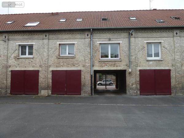 Garage - Parking à louer à Cambrai dans le Nord (59400), ref : 59083-L1545   
Centre-Ville