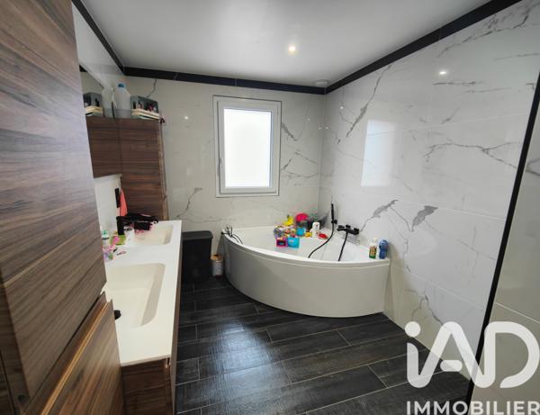 Maison à vendre 6 pièces 149 m² Villers-la-Combe