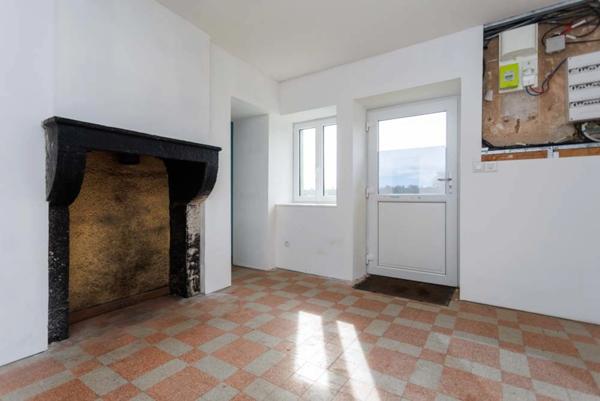 Maison à vendre 2-3 pièces SAINT LAURENT EN BRIONNAIS (71), 5 mn la CLAYETTE, 1h40 de Lyon