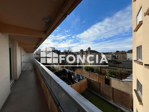 Location Appartement 4 pièces 92.55 m² - 55-59 RUE GABRIEL PERI Chartres 28000