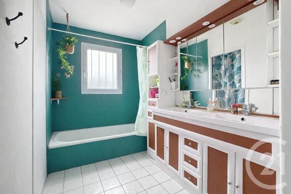 Maison à vendre  6 pièces - 138 m2 MONTREVAULT SUR EVRE - 49