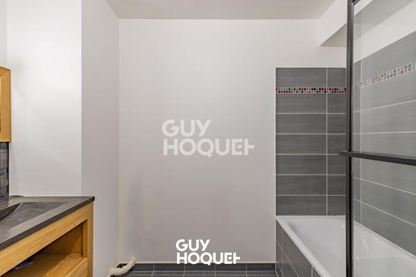 APPARTMENT 3 PIECES AVEC BALCON ET PARKING