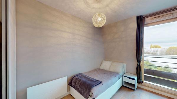 Dernier étage - Lumineux - Récent - Parking - Balcon - Salon 32m² - Appartement Chatenay Malabry 4 pièces 73.20 m2