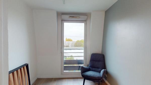 Dernier étage - Lumineux - Récent - Parking - Balcon - Salon 32m² - Appartement Chatenay Malabry 4 pièces 73.20 m2