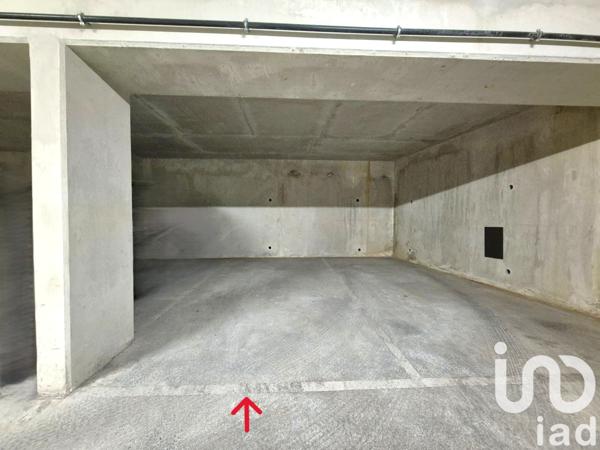 Parking à vendre 8 m² Saint-Laurent-du-Var