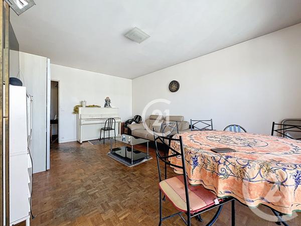 Appartement F2 à vendre  2 pièces - 56,19 m2 MONTREUIL - 93