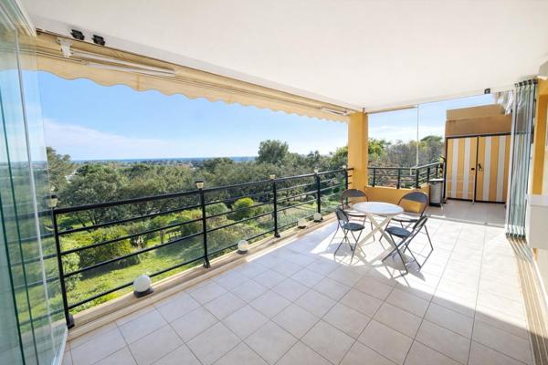 Saint-Raphaël – Superbe 2P dernier étage – Terrasse 21 m² plein sud – Résidence standing piscine – Garage