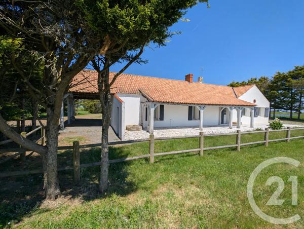 Maison à vendre  7 pièces - 173 m 2   BEAUVOIR SUR MER  - 85