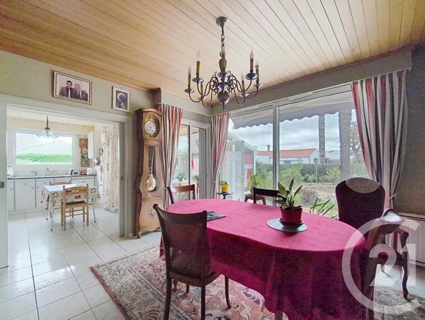 Maison à vendre  7 pièces - 173 m 2   BEAUVOIR SUR MER  - 85