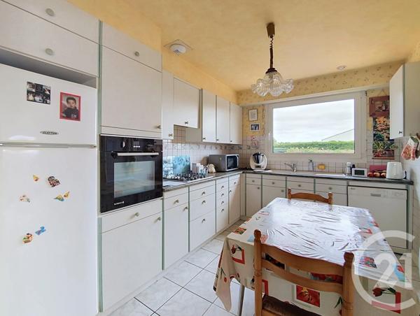 Maison à vendre  7 pièces - 173 m 2   BEAUVOIR SUR MER  - 85