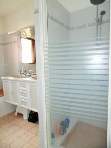 MAISON 4 CHAMBRES SUR SOUS SOL