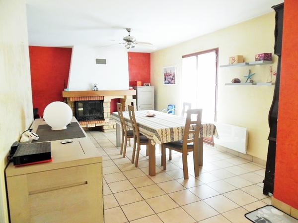 MAISON 4 CHAMBRES SUR SOUS SOL