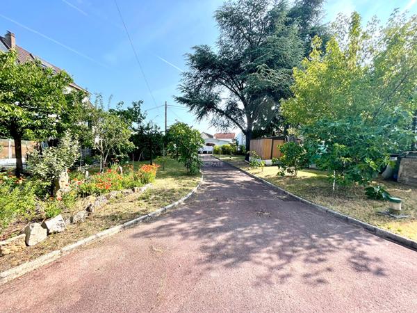 Maison Conflans Sainte Honorine 7 pièce(s) 242 m2 549 900 € **  - Référence  8304