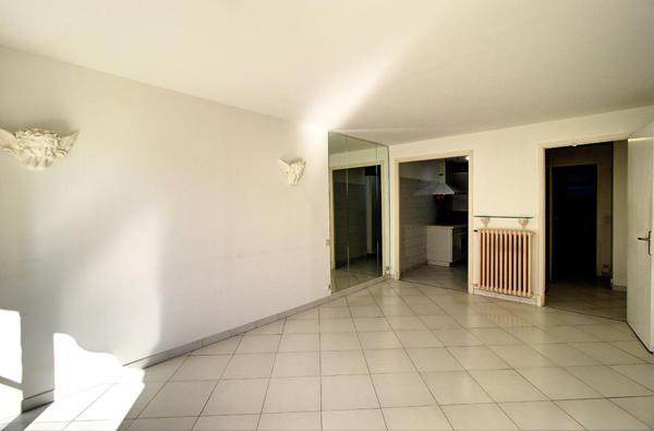 Cannes Montfleury - Appartement 2 pièces avec vue sur parc arboré