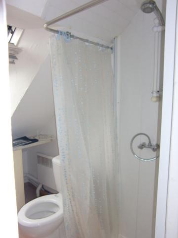 A LOUER CHEFFES/SARTHE Appt T2 meublé de 41 m2 avec garage