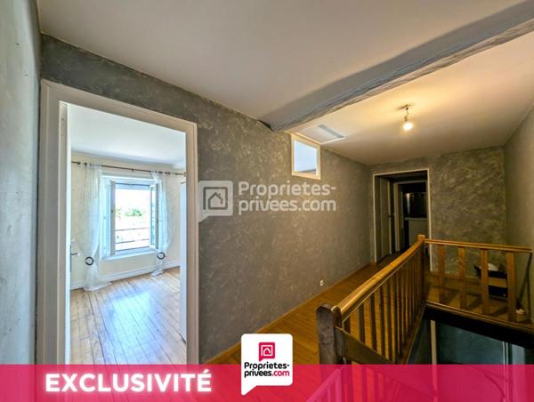 Maison Nercillac 9 pièce(s) 222 m2 ref 427340 CRIT