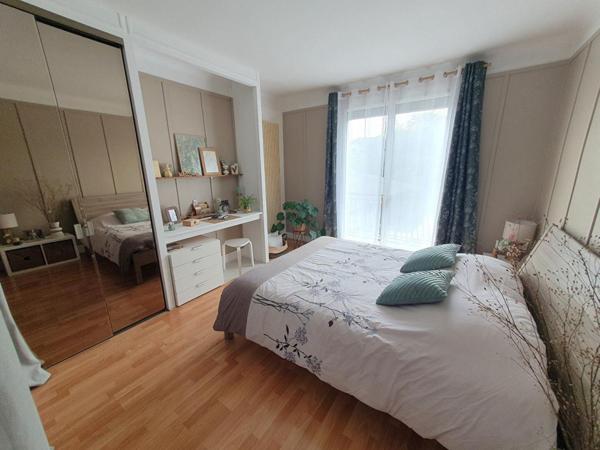 Maison Saint Florent Sur Cher 8 pièce(s) 265 m2