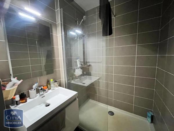 Appartement à louer 2 pièces 45.02m² Angers (49000)