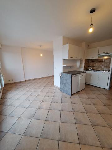Appartement MASSY 1 pièce 30m²