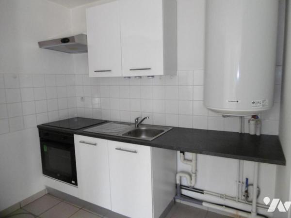 EU, rue charles Morin : appartement de 2 pièces 