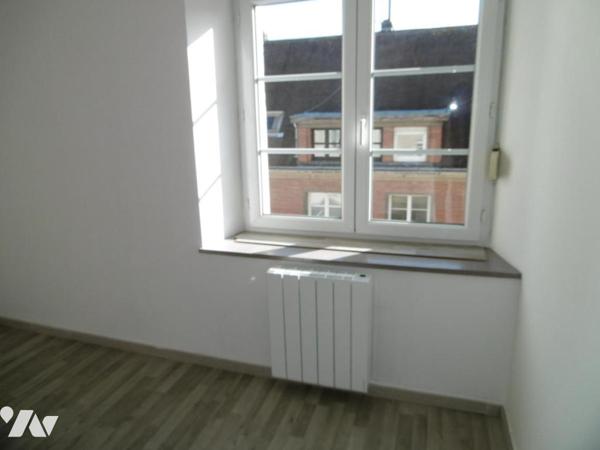 EU, rue charles Morin : appartement de 2 pièces 