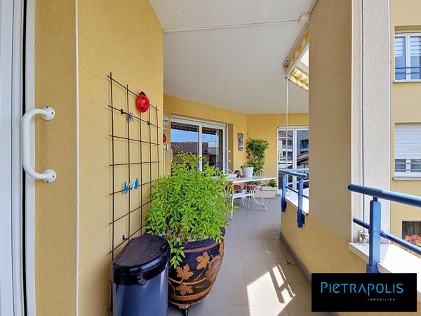 APPARTEMENT DE 113 M2-3 CHAMBRES-TERRASSE-GARAGE