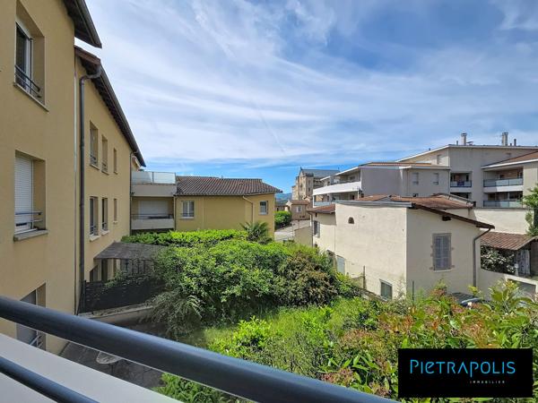 APPARTEMENT DE 113 M2-3 CHAMBRES-TERRASSE-GARAGE