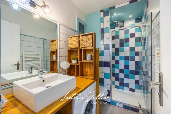 EXCLUSIVITÉ – Appartement T1 rénové avec terrasse et parking – Très au calme, à 5min à pied de la plage – Secteur Carré d’Or des Lecques