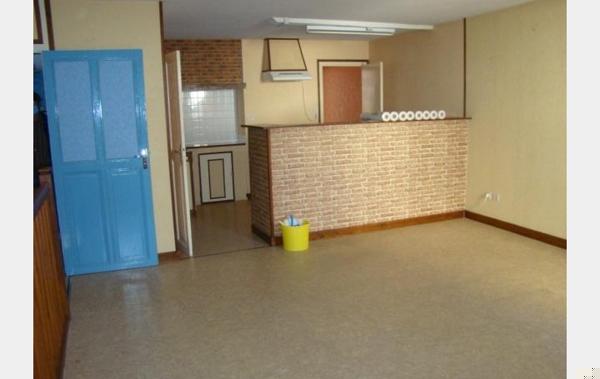 Vente Local commercial ancienne pätisserie - annexes et log à rafraîchir Le donjon   