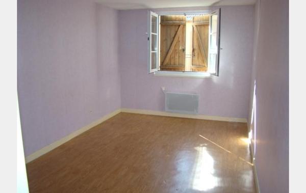 Vente Local commercial ancienne pätisserie - annexes et log à rafraîchir Le donjon   