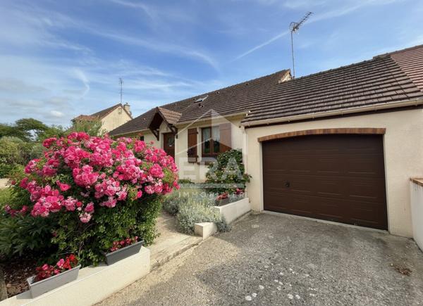 Maison familiale de plain-pied avec 5 chambres à Mormant
