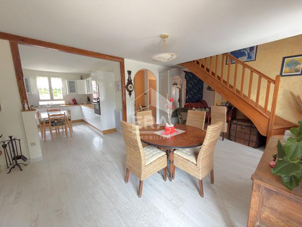 Maison familiale de plain-pied avec 5 chambres à Mormant