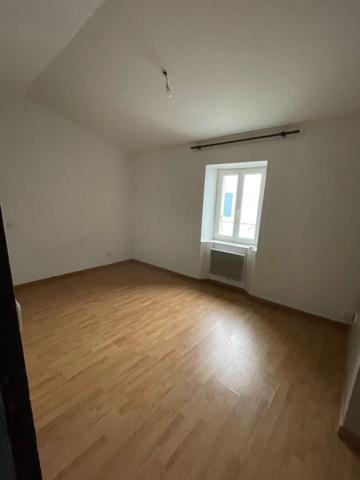 MAISON TYPE III CENTRE DE MARSILLY AVEC PATIO cda LA ROCHELLE ,  Marsilly