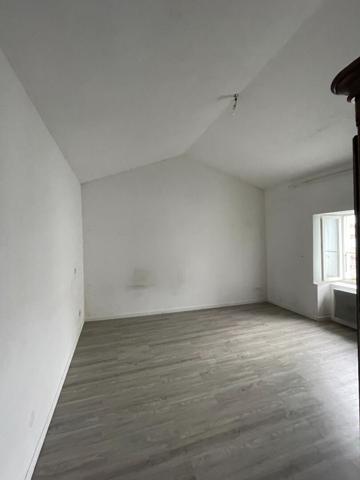 MAISON TYPE III CENTRE DE MARSILLY AVEC PATIO cda LA ROCHELLE ,  Marsilly