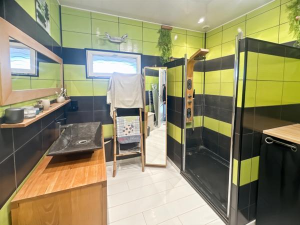 Maison à vendre 3 pièces cour, jardin