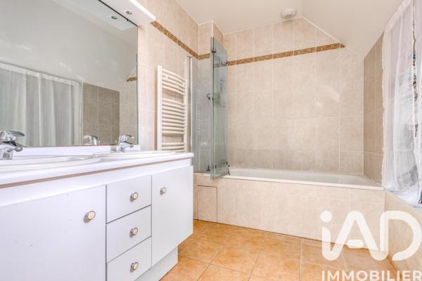 Maison à vendre 6 pièces 138 m² Magny-le-Hongre