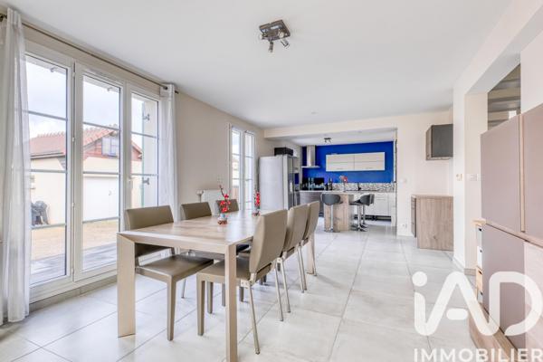 Maison à vendre 6 pièces 138 m² Magny-le-Hongre