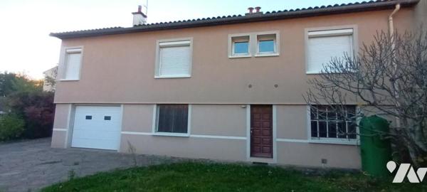 Maison avec jardin et garage