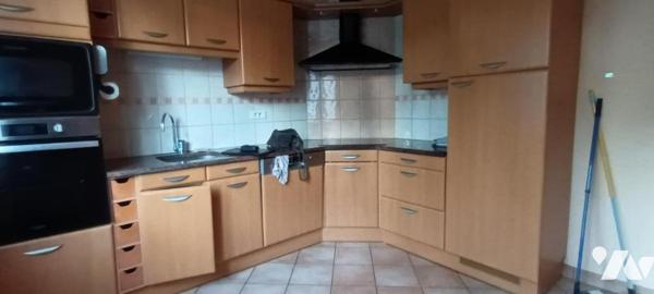 Maison avec jardin et garage