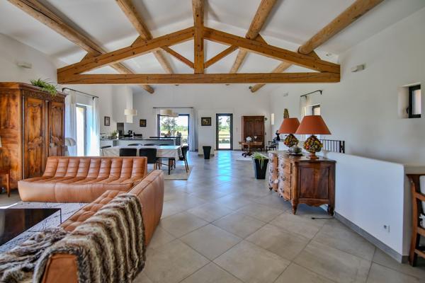 Vente Maison de luxe Monteux 24 Pièces 838 m²