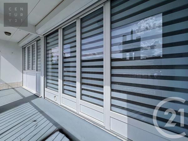Appartement à vendre  3 pièces - 62,66 m 2   TROYES  - 10