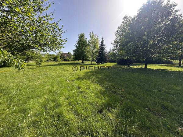 Terrain 9249 m² BOULAZAC ISLE MANOIRE - 24750