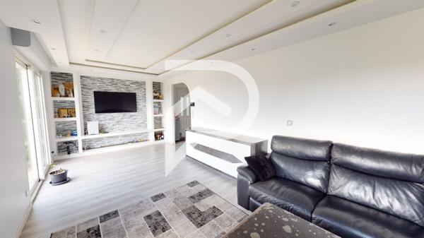 MAISON RENOVEE 4 CHAMBRES AVEC GRAND JARDIN