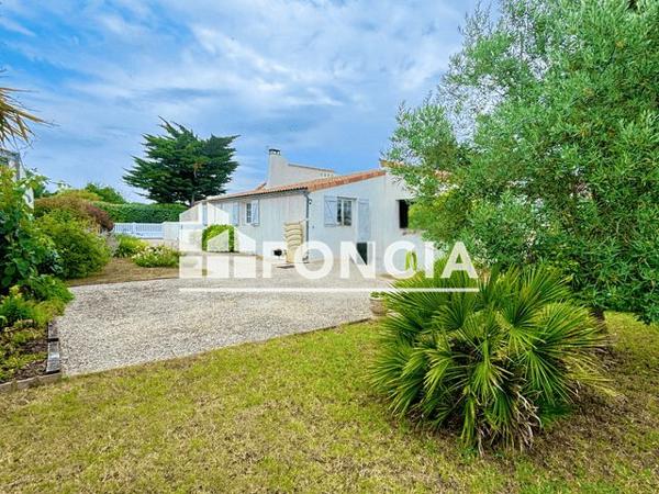 À vendre Maison 6 pièces 126 m² - Salles-sur-mer 17220